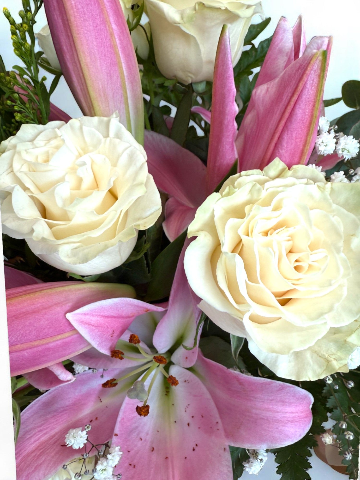 Buchet Pink Whisper About Flowers