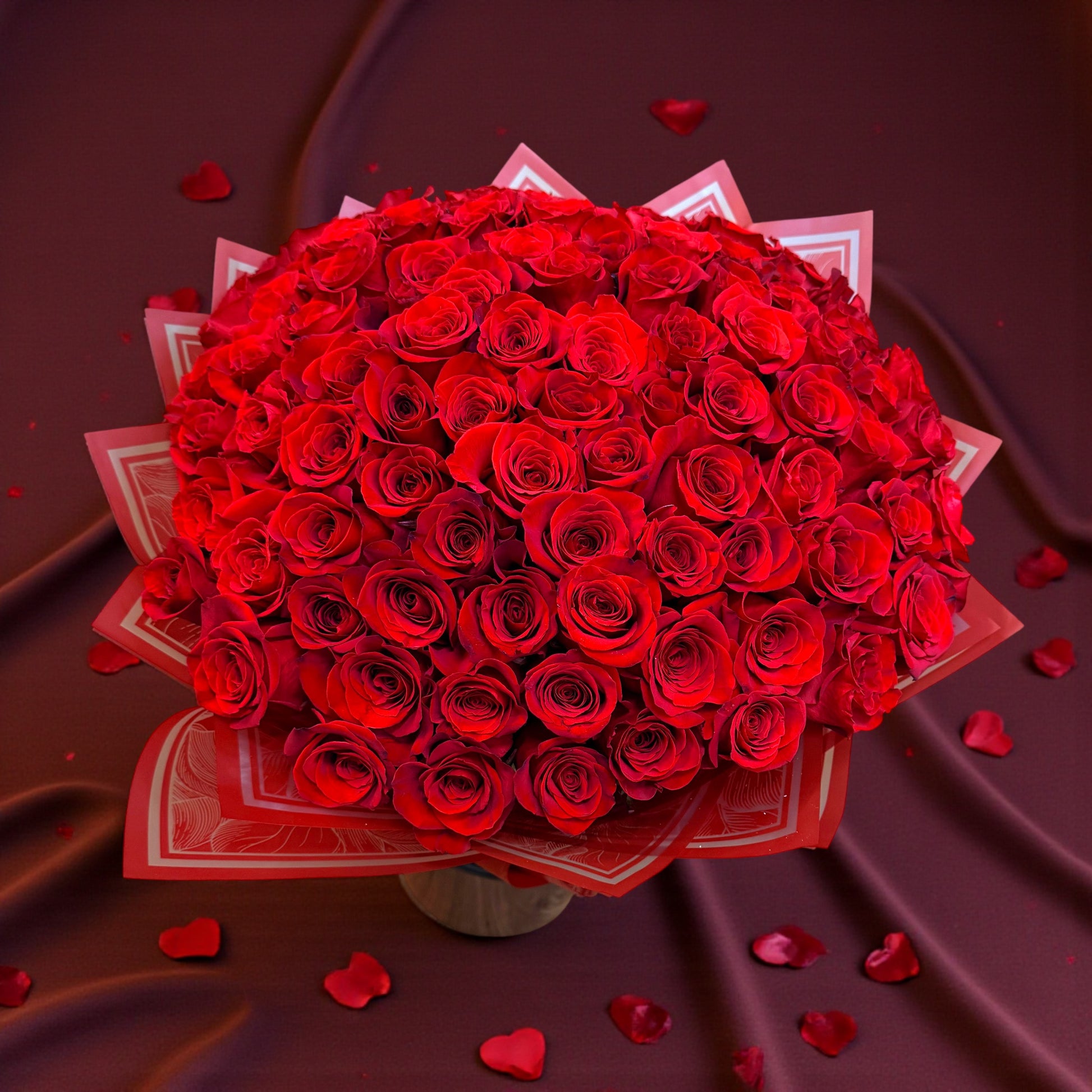 Buchet cu 101 Trandafiri Roșii – Declarație de Dragoste Absolută
