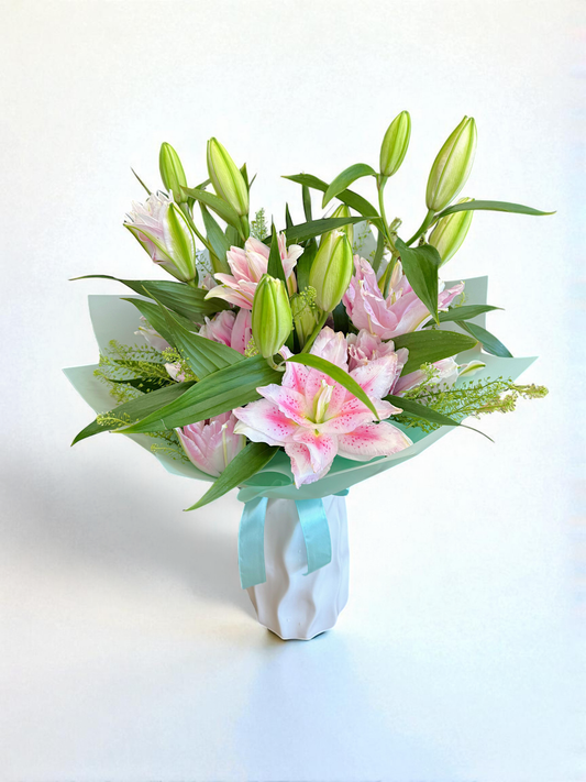 Buchet cu Crini Roz